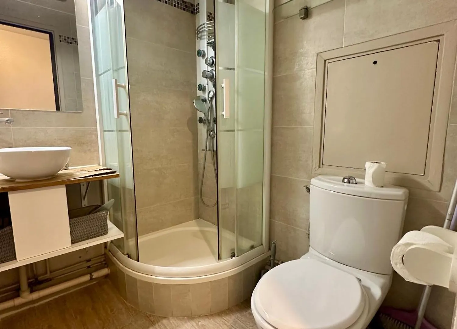 Appartement Studio Chic A Beaugrenelle A Deux Pas De La Tour Eiffel Parijs